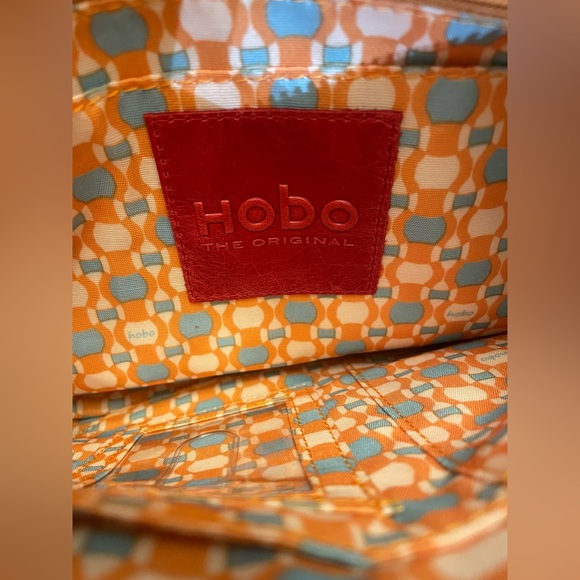 Hobo The Original Black Leather Purse Mara Crossbody Bag 2 Front Zippers NWOT - Picture 9 of 11